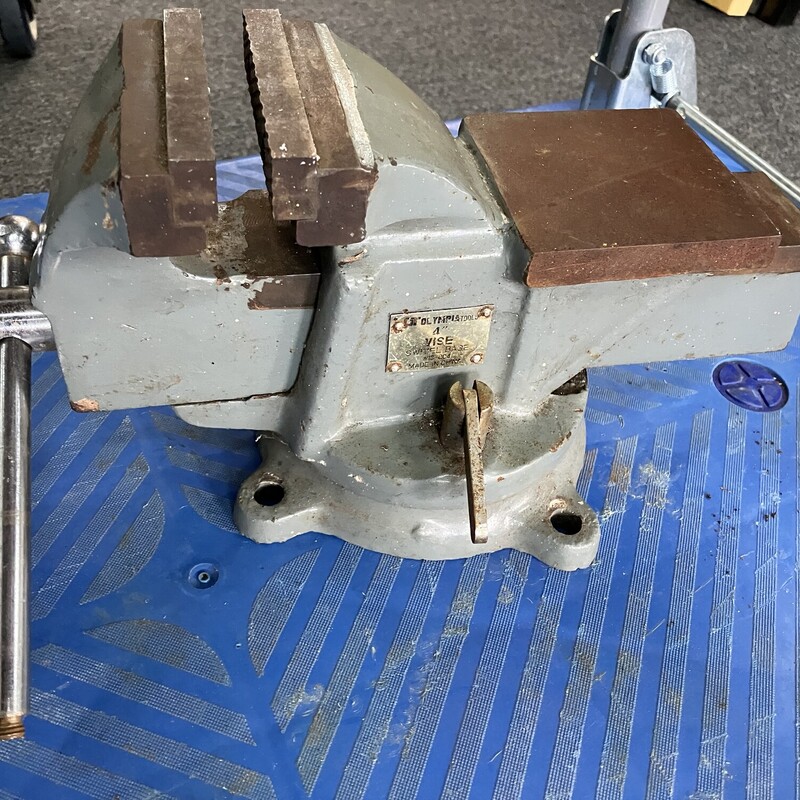 Bench Vise