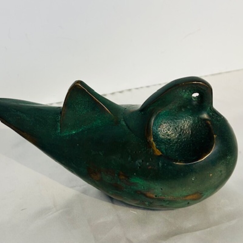 Modern Asian Iron Bird Figurine
Green Bronze Size: 7.5 x 4H
Smaller bird sold separately