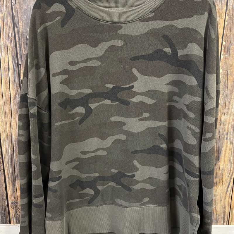 Camo Sweatshirt, Size: Large