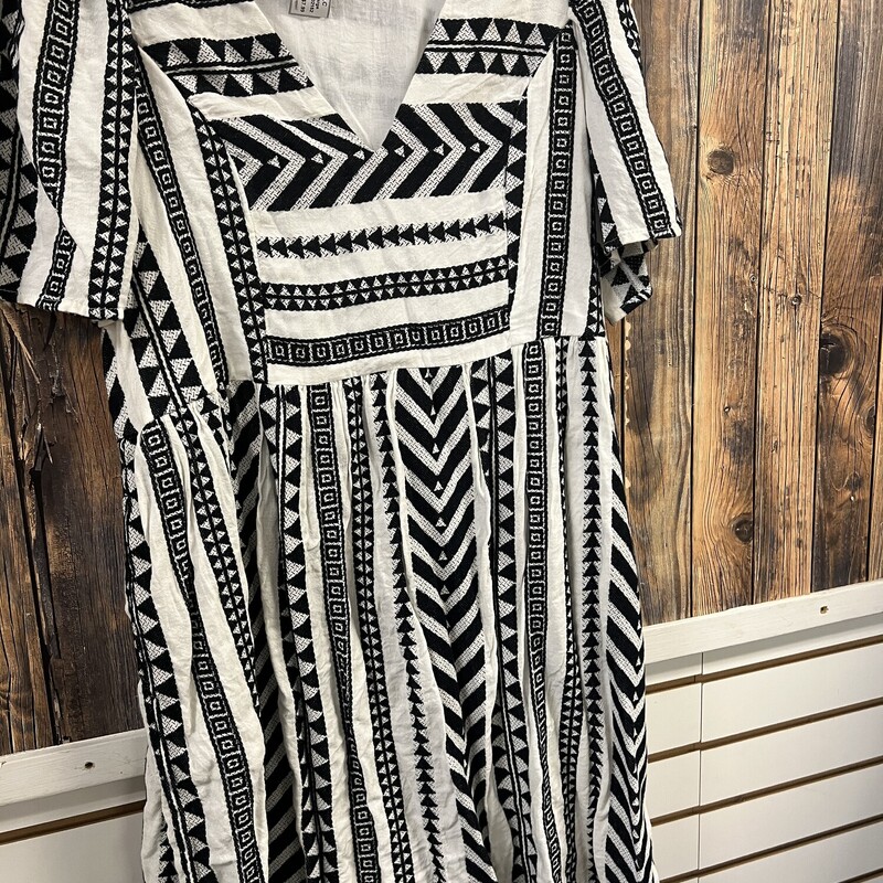 Black/white Old Navy Dres, Size: Large