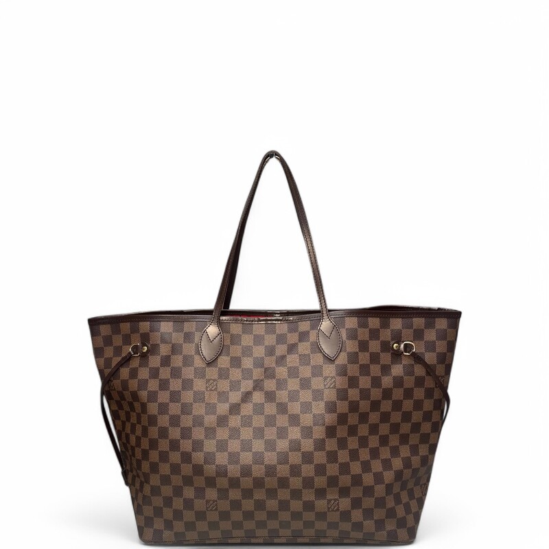 Louis Vuitton Damier Ebene Neverfull GM

Date Code: SD4088

Dimensions:15.4 L x 12.6  H x 7.5 W inches

In very good condition. Small knick of the leather trim.

Dose not come with original dust bag or box.