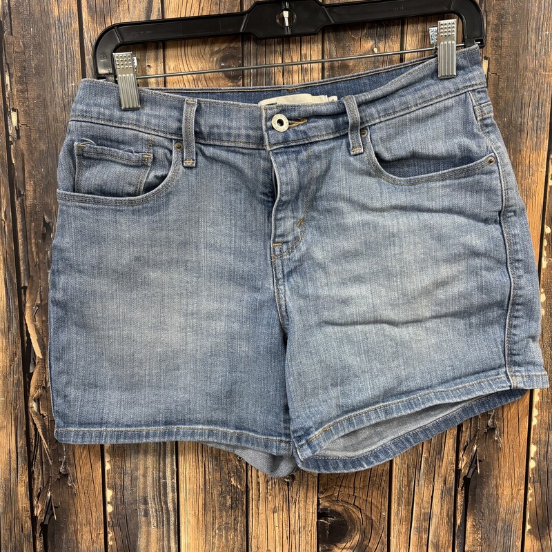 Levis Shorts, Size: 6