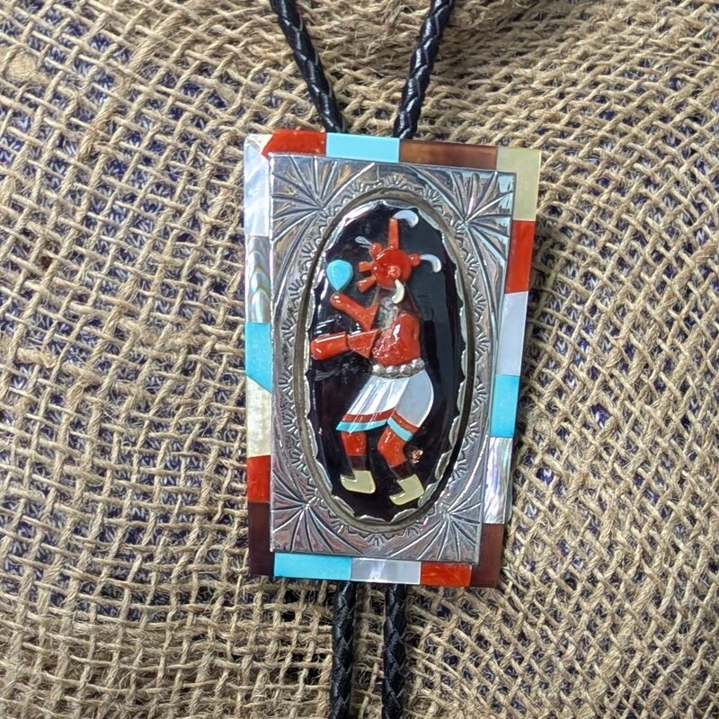 RC Zuni Sterling Bolo Tie, 1970s RARE colllectable
Coral Onyx 3.5 x 2.25 / 1.5 x 1.5 / 42 inch in length overall