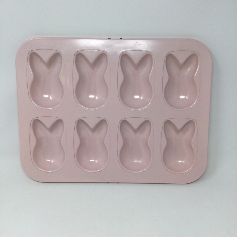 Bunny Muffin Tin,
Pink,
Size: 14 X 11 In