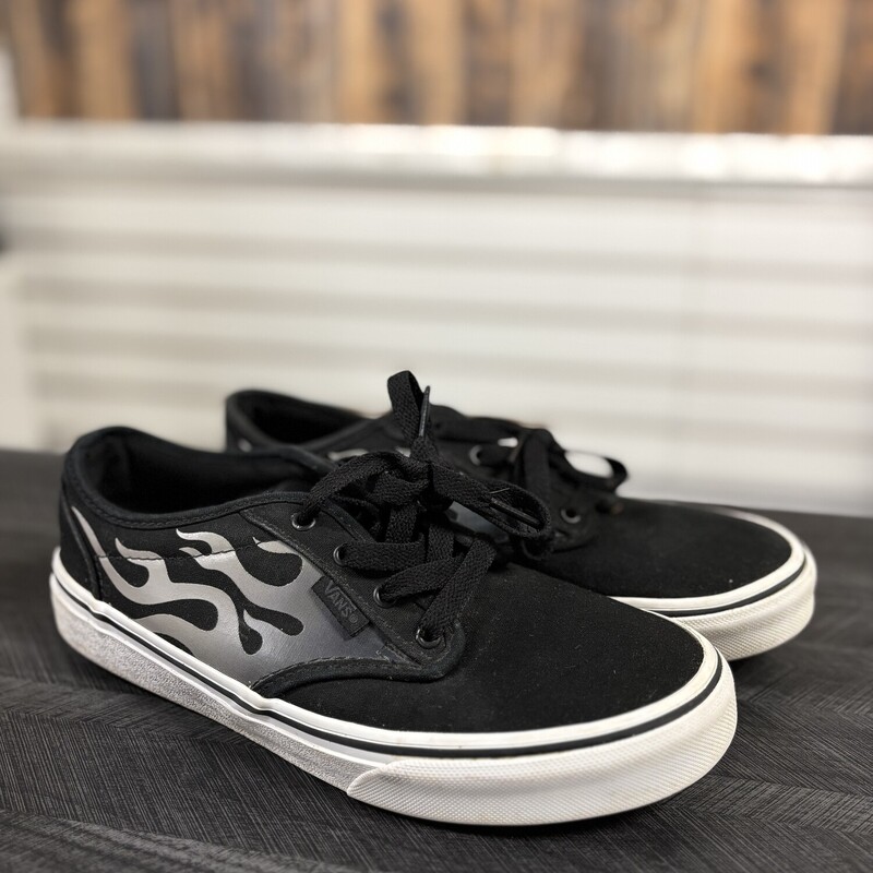 Flame Vans, Size: 5Y