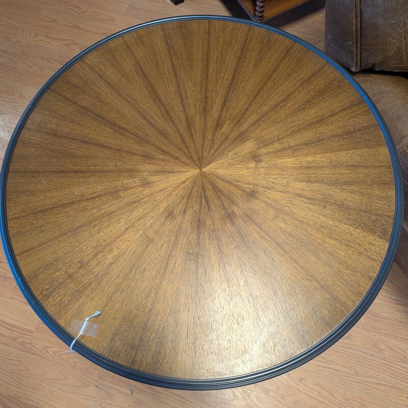 Charcoal Base, Round Wood Top, 28x28