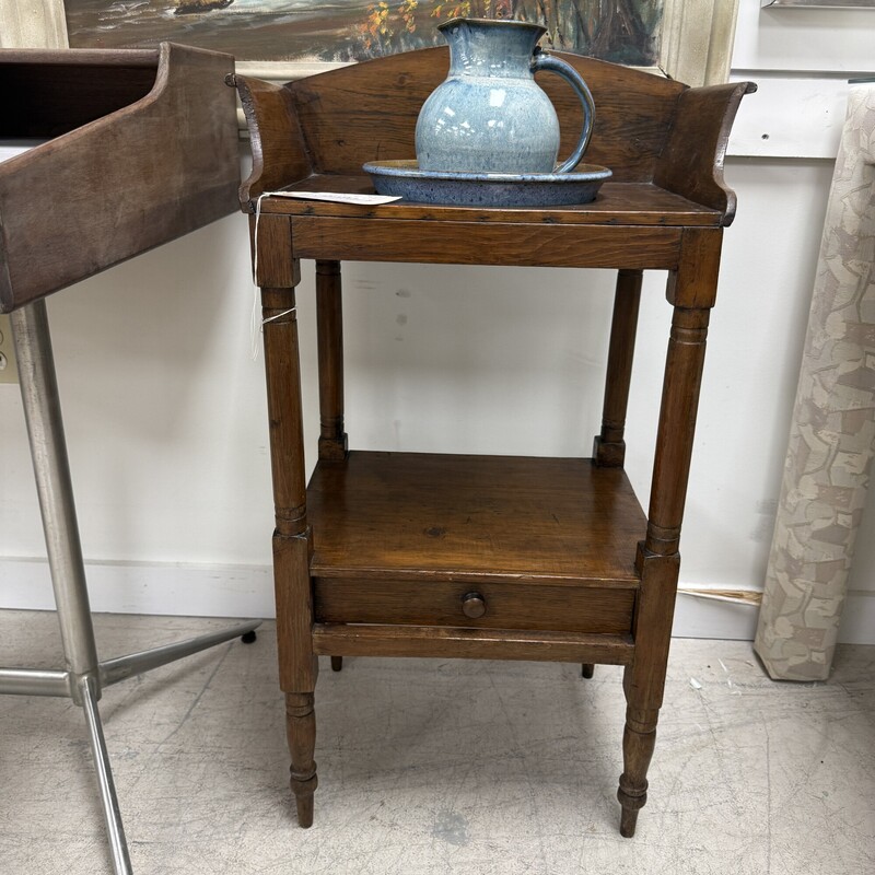 Vintage Wood Wash Stand, includes Pitcher and Basin<br />
Size: 20x13x35