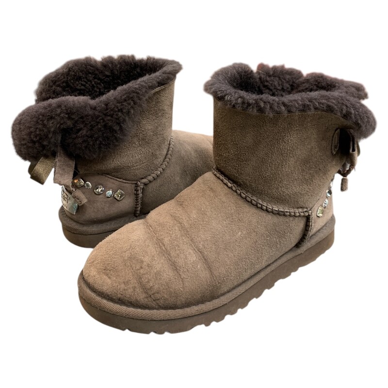 Ugg, Brown, Size: 6