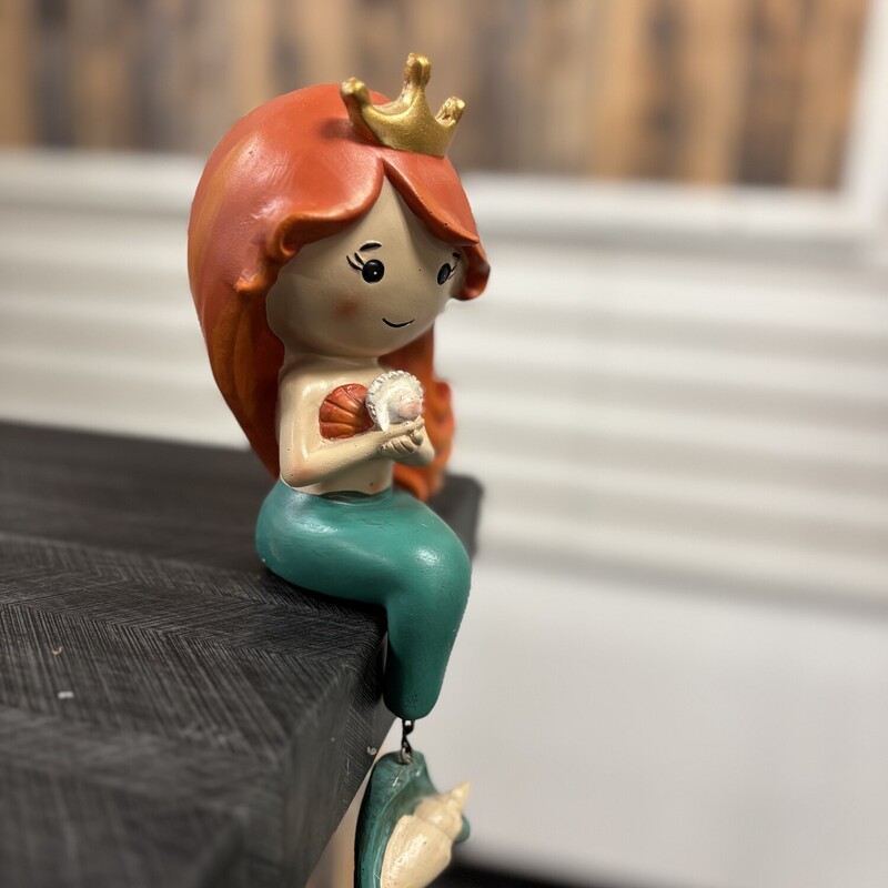 NWT Mermaid Shelf Sitter