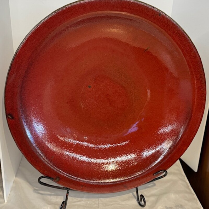 Large Plate With Stand
Red Black
Size: 20.5x22H