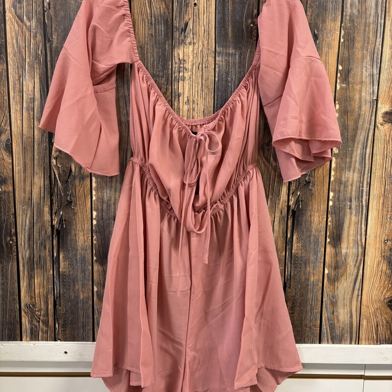 Salmon Colored Romper, Size: Small