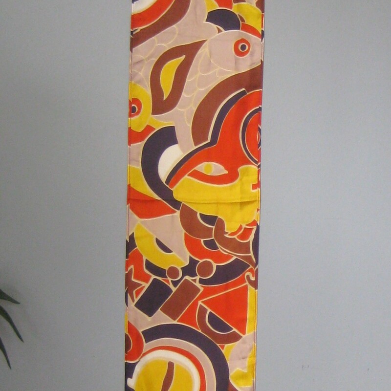 Ab Fab oblong scarf in a psychedelic abstract pattern. You can just perceive some fish in the print.<br />
No tags. Yellow, brown, navy, cream in I believe poly twill.<br />
Length: 43<br />
Width: 7 3/4<br />
Thanks for looking<br />
#81776