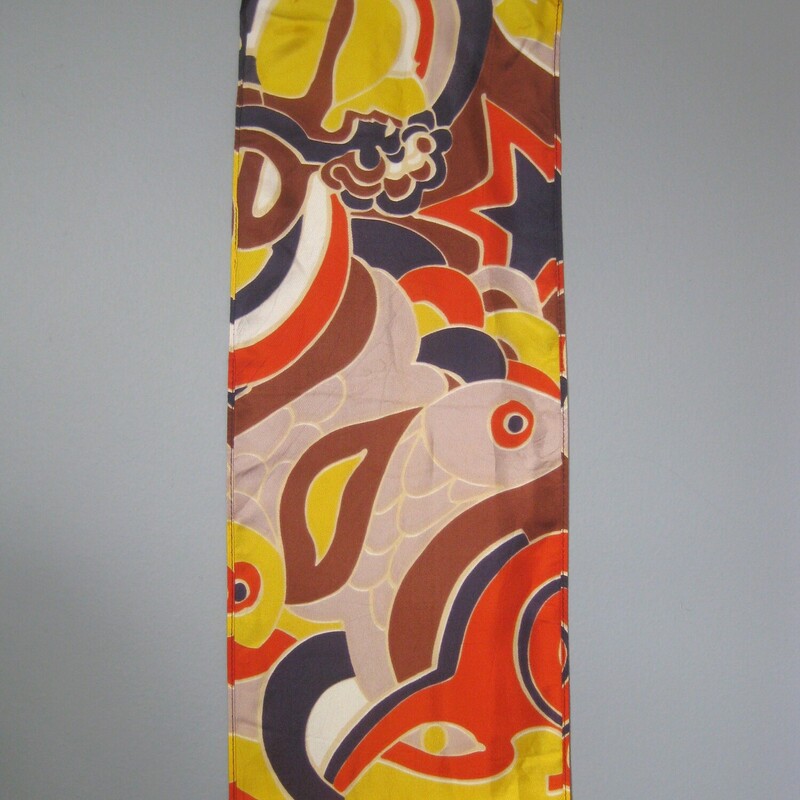 Ab Fab oblong scarf in a psychedelic abstract pattern. You can just perceive some fish in the print.
No tags. Yellow, brown, navy, cream in I believe poly twill.
Length: 43
Width: 7 3/4
Thanks for looking
#81776