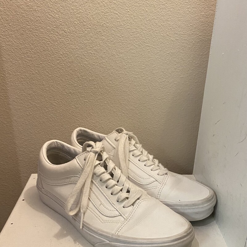 Wht Leather Sneaker