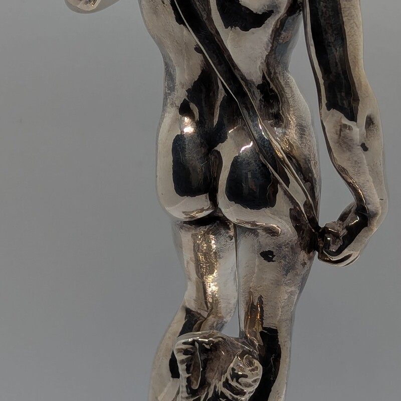 Sterling David Michelangelo<br />
Base 2.75in x 2.75<br />
Height 9in