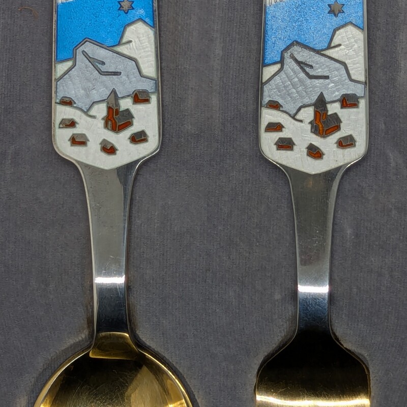 Vtg 1963 A Michelsen, Sterling Spoon and Fork Set<br />
6.25in x .75 Box 7.5 x 4