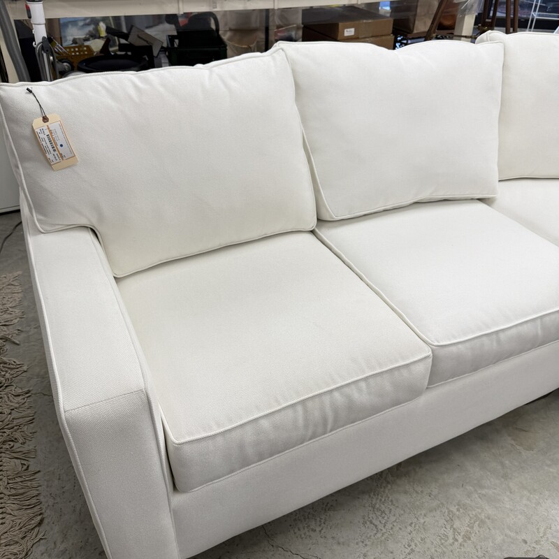 Pottery Barn 2-pc Sectional Sofa, White. In excellent condition!<br />
Size: 8ft long