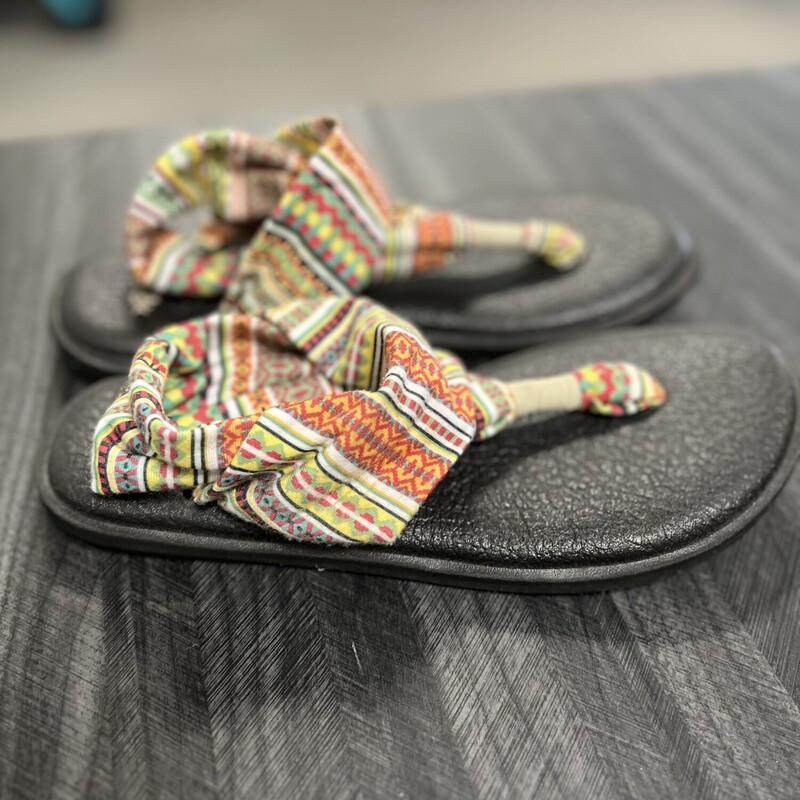 Sanuk Sandals, Size: 6