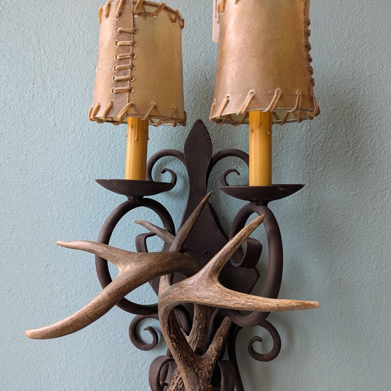 Antler Wall Sconce
8w x 6d x 19h