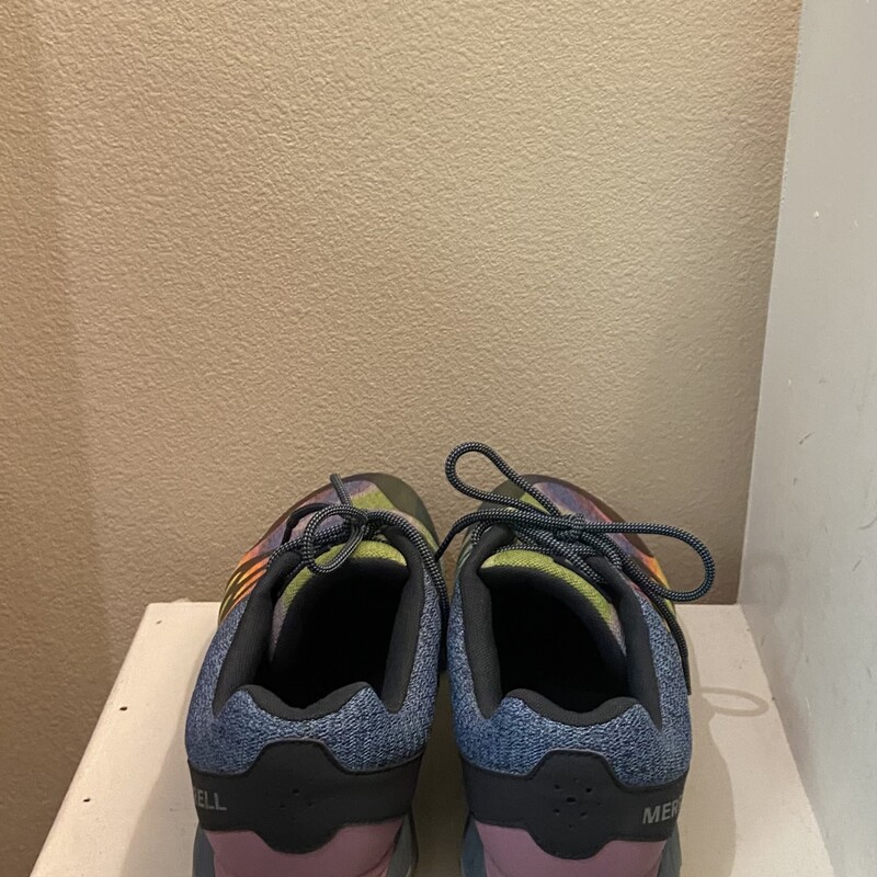 Blu/Pk/prp Pat Sneaker<br />
Blu/Pr/P<br />
Size: 11 R $127