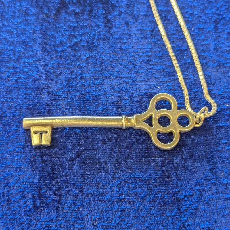 Tiffany Key Sterling,
Necklace 14.5in, Made in Italy 925