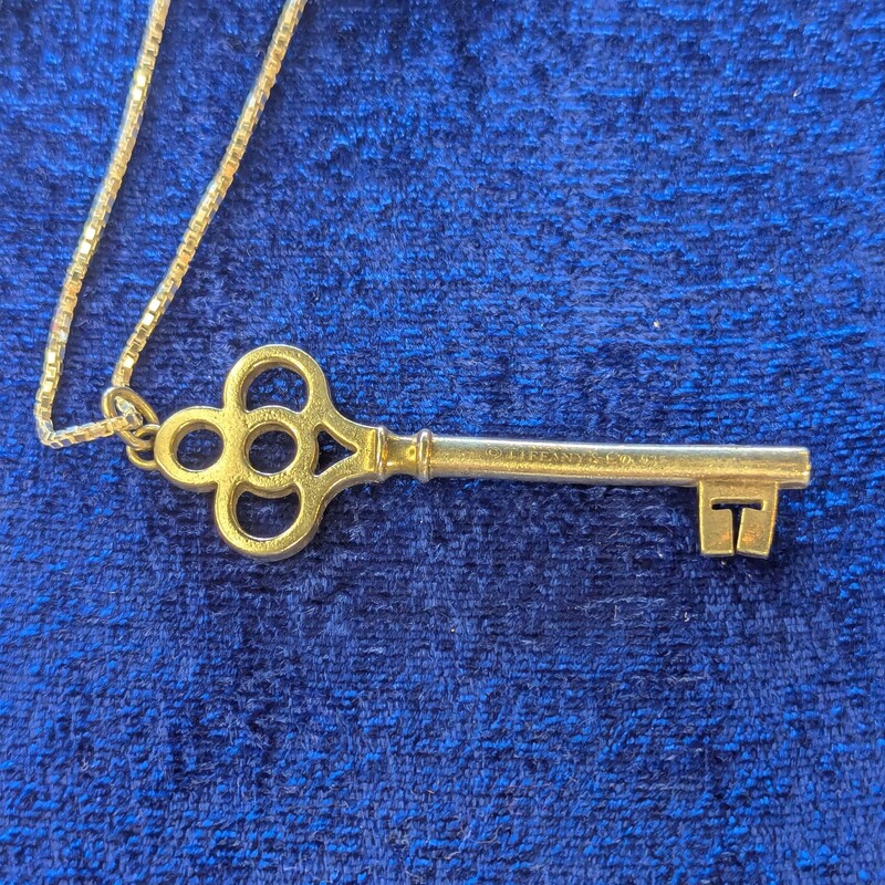Tiffany Key Sterling,<br />
Necklace 14.5in, Made in Italy 925