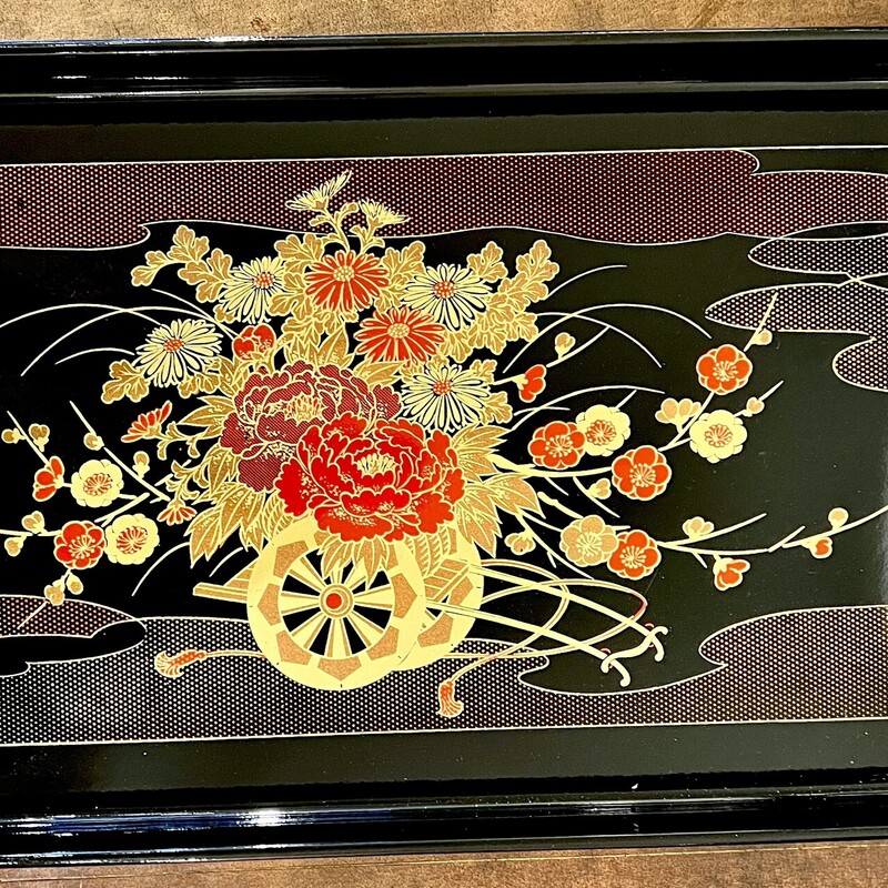 Tray Serving Yamayo Lacquered,
Size: 19x12