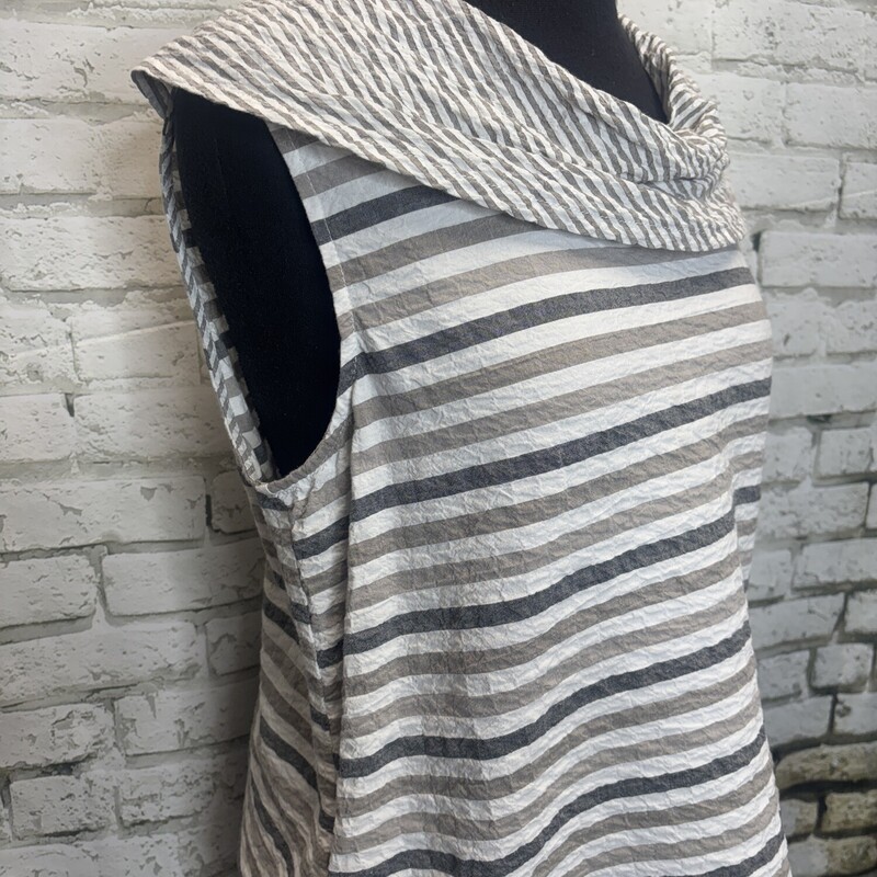 Habitat, Stripe, Size: Small