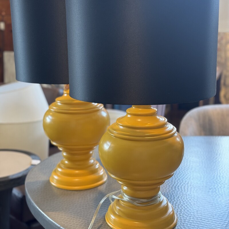Yellow/Black Lamps