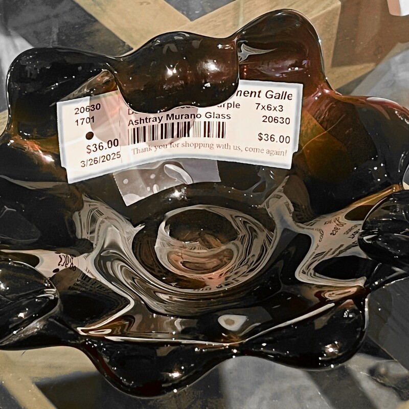 Ashtray Murano Glass,
Size: 7x6x3