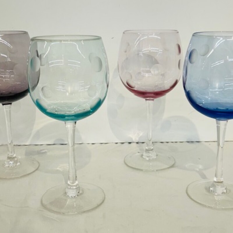 4 Marquis Polka Dot Wine
