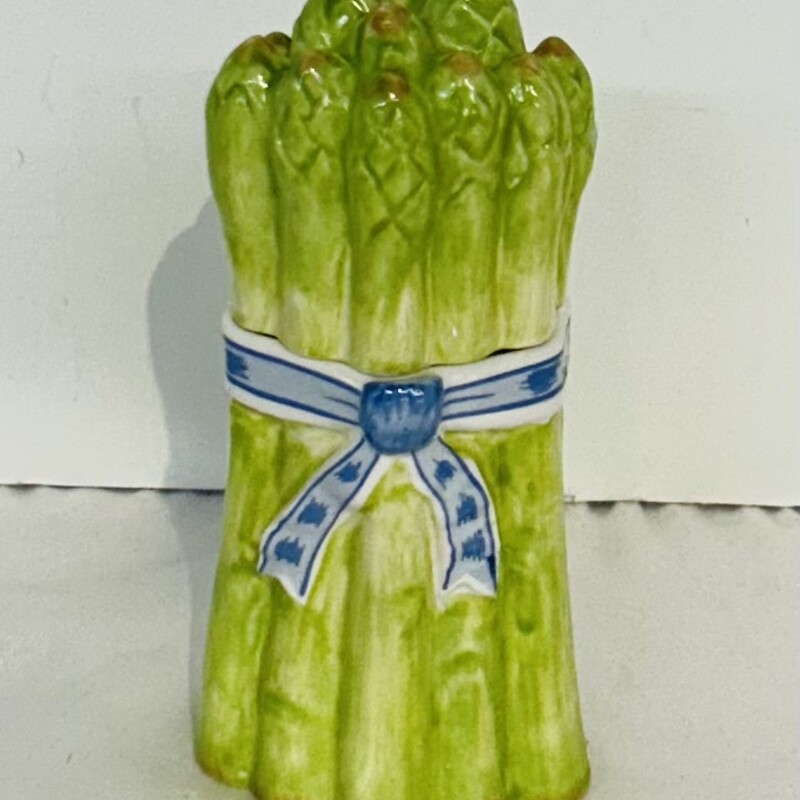 Elizabeth Arden Roma Al Fresco Ceramic Dish with Lid
Green White Blue
Size: 3 x 2.5 x 6H