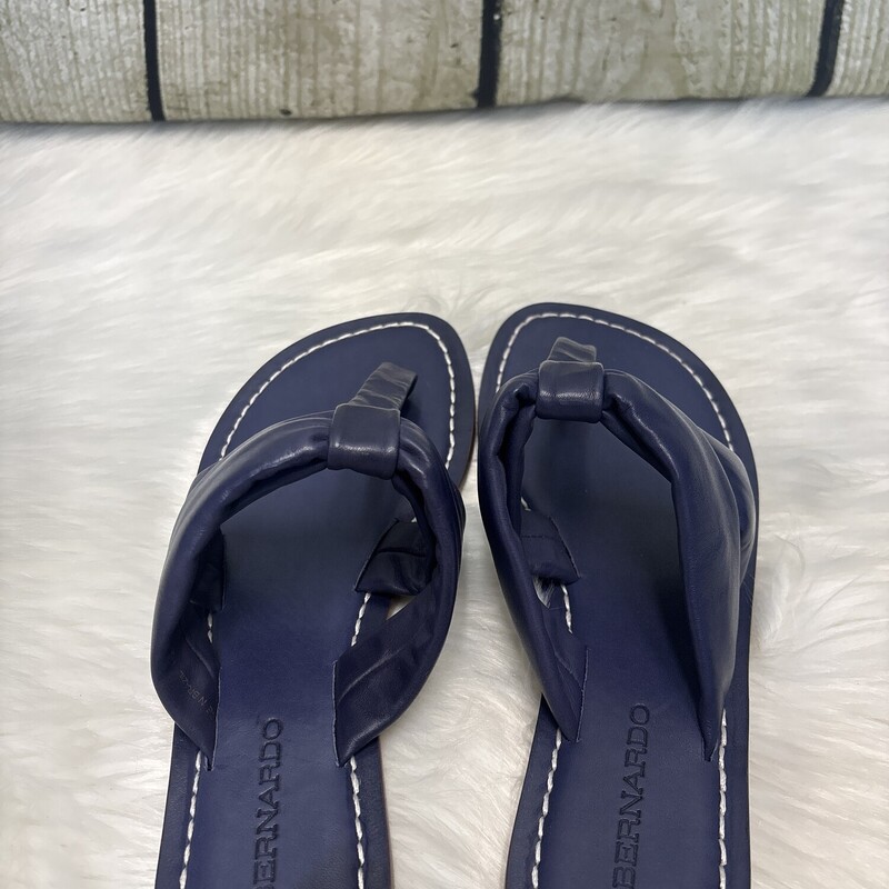 Bernardo, Navy, Size: 9q