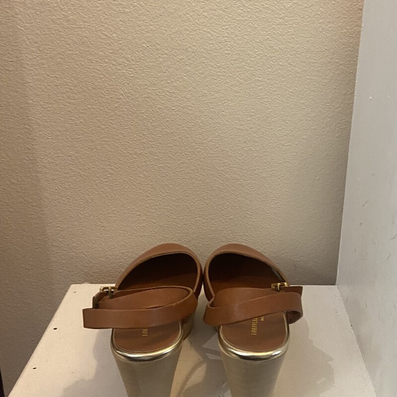 NEW Camel Lther Clog<br />
Camel<br />
Size: 8 R $262