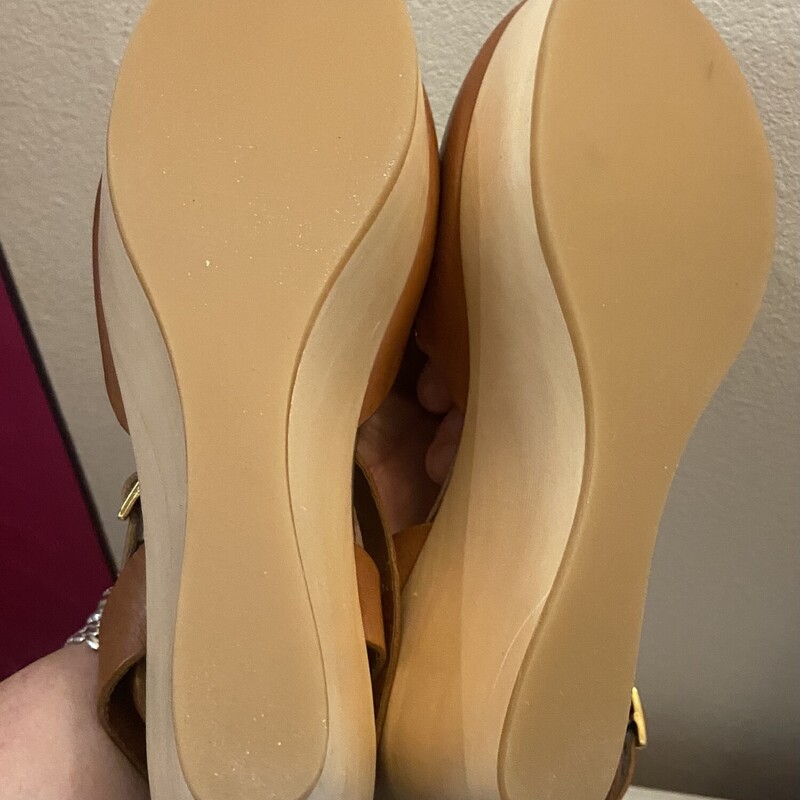 NEW Camel Lther Clog<br />
Camel<br />
Size: 8 R $262