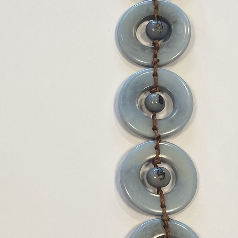 Lthr/blu Circles Necklace<br />
Gry/blue<br />
Size: Necklace