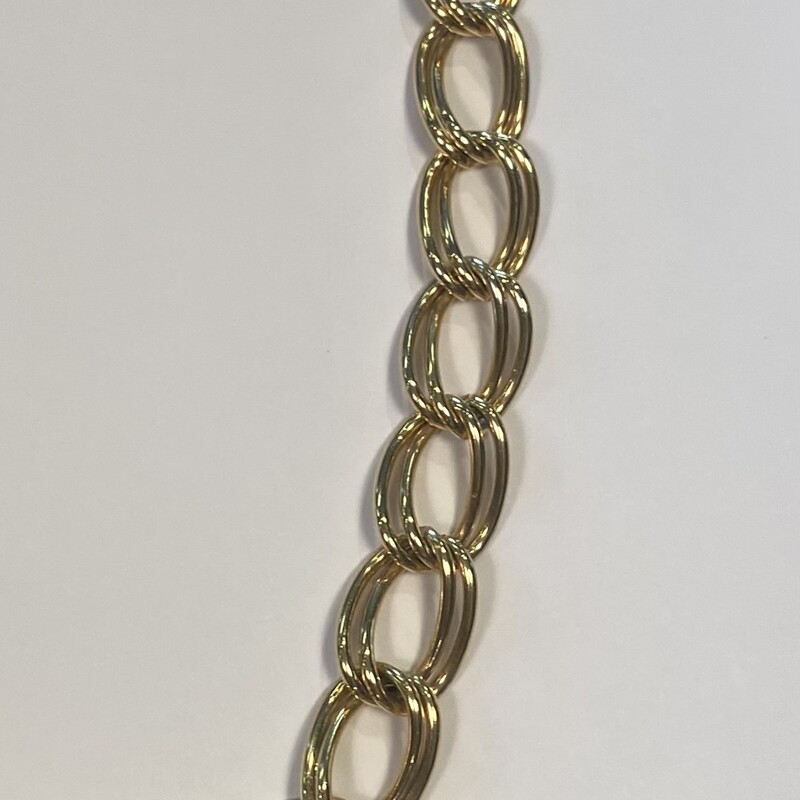 Gold Link Necklace<br />
Gold<br />
Size: Necklace