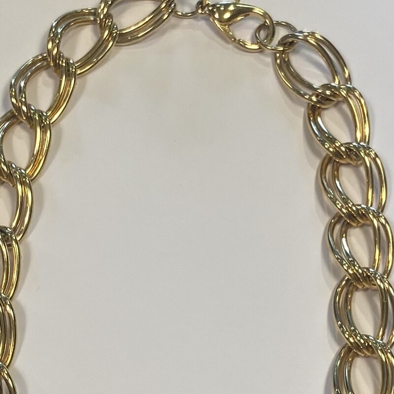Gold Link Necklace<br />
Gold<br />
Size: Necklace