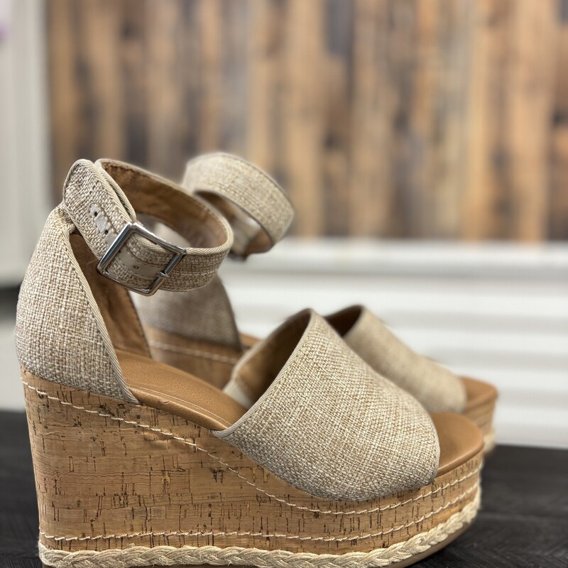Chunky Burlap Heels, Size: 7.5