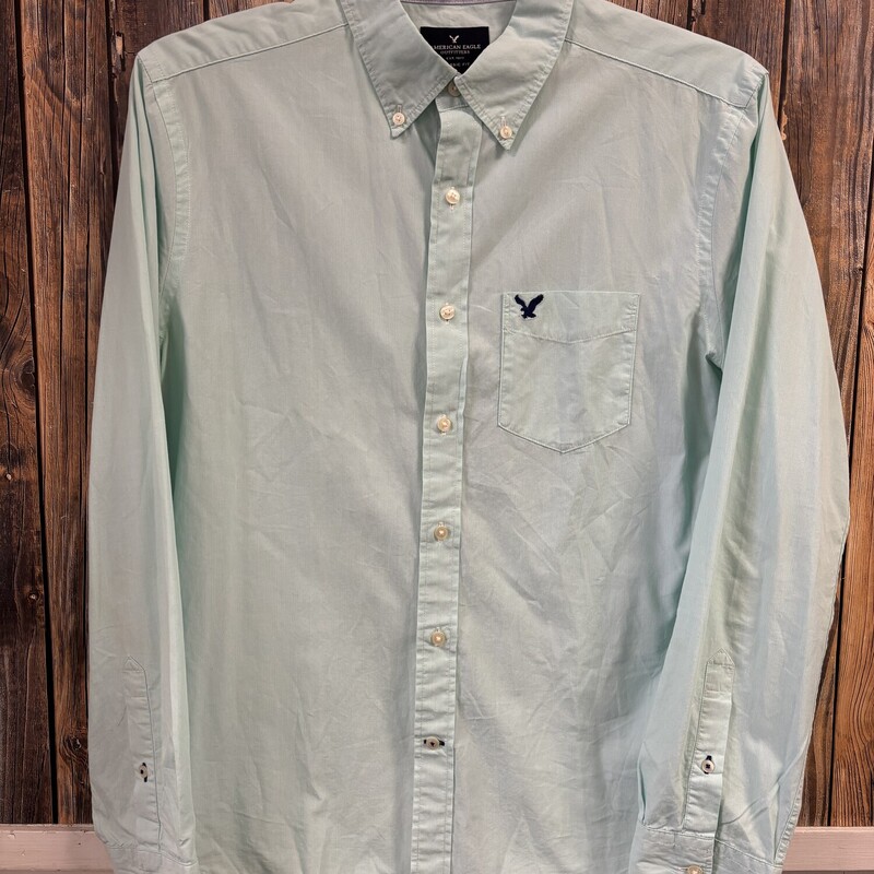 Mint AE Button Up, Size: M