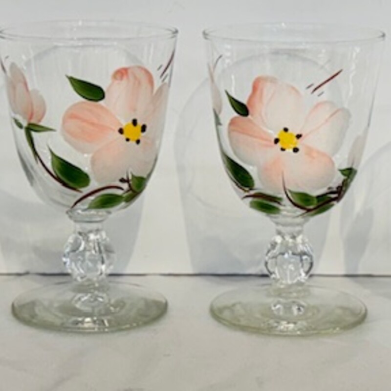 S4 Franciscan Rose Goblet
Clear Pink Green White Yellow
Size: 3.5x5.5H