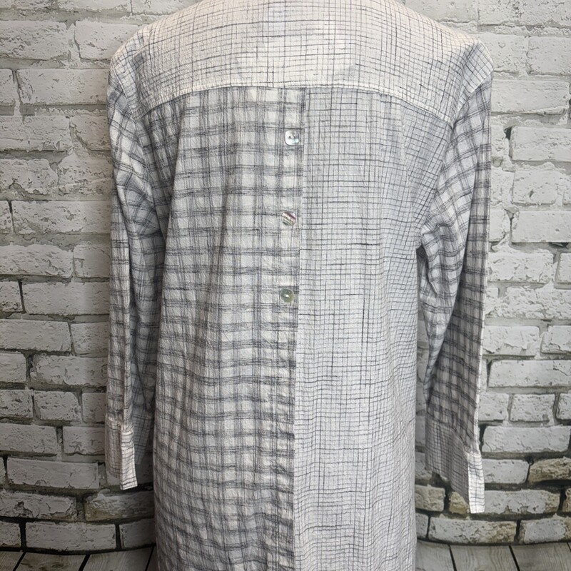 Ali Miles, Check, Size: Medium