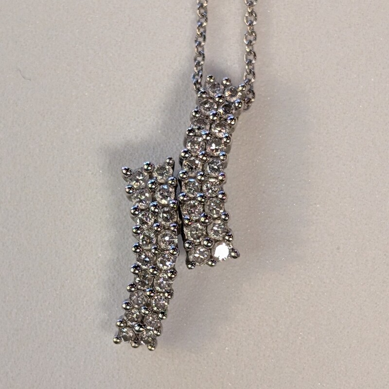 18k Gold W/diamonds Neck
