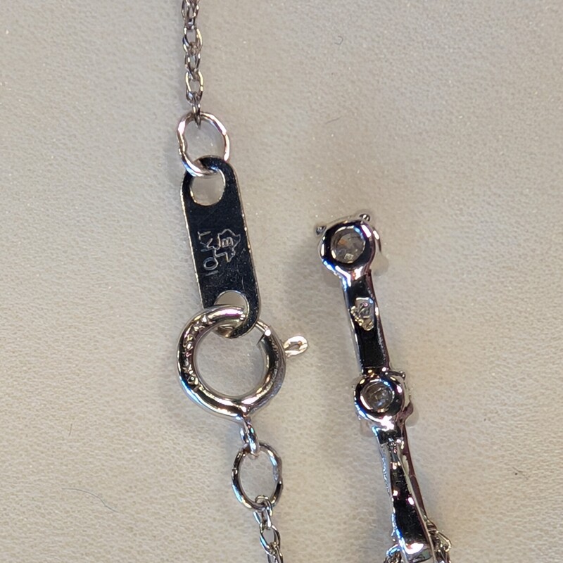 10k Gold Necklace and Diamond Earring Set<br />
18inch Chain