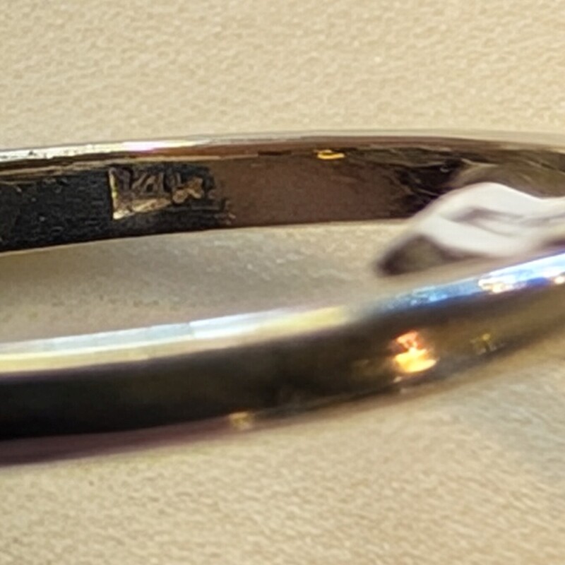14k Diamond Engagement Ring
Size 7