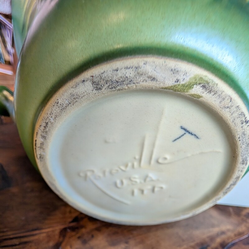 Vtg Roseville Snowberry Tea Set<br />
Green