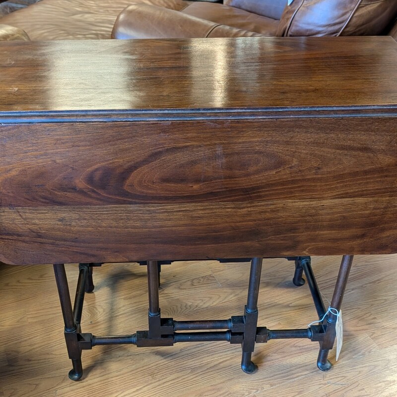 Spider Leg Drop Leaf Table Mahogany Antique
33w x 28h x 15-37.5 with leaves