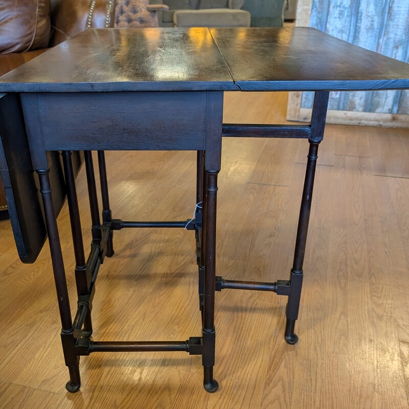 Spider Leg Drop Leaf Table Mahogany Antique
33w x 28h x 15-37.5 with leaves