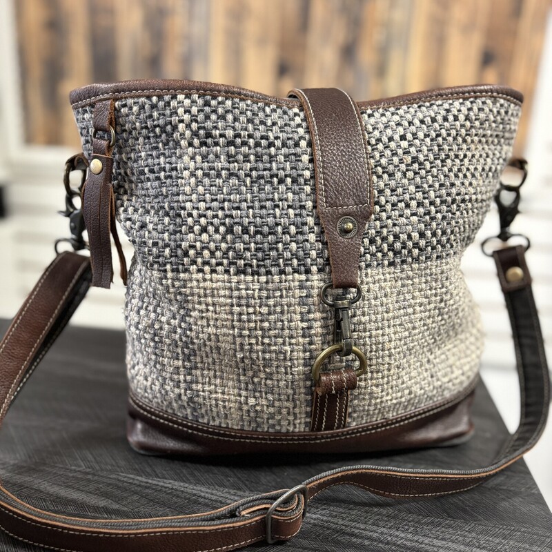 Myra Bag
