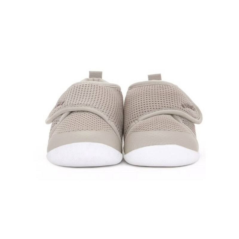STONZ Cruiser Baby, Dune, Size: 4T (6-12M)<br />
<br />
Designed for walking: Lightweight and flexible sole bends at the 1/3 front of the foot to help with balance and foot movement, while the reinforced heel keeps your little one stable (so less boo-boos from falling!)Fits narrow and chunky feet: The wide opening and Velcro closure will make it so easy to take your little one out in no time, once you slide these on and adjust, they’ll fit your baby perfectly (and stay on all day).Safe for early walkers: With a wide toe cap and a foot wrapping design, the Cruiser keeps their little toe beans protected from bumping around as they learn to walk.No stinky feet over here!: The breathable mesh upper and hi-poly insole keep their feet dry and breathing even after a hot day in the park.Safe for your child + the planet: Made from all-vegan and non-toxic materials, the cruiser keeps your child and the planet safe.<br />
<br />
Easy on, for all chunky feet<br />
<br />
The Cruiser opens wide, so it's easy to slip it on all chunky feet. With a soft velcro closure, it secures their little feet inside comfortably as they walk with confidence.<br />
<br />
DESCRIPTION<br />
Flexible, adjustable & breathable shoes for infants!<br />
Help your baby walk with confidence! The Cruiser™ - Baby Shoe is based on scientific research and designed to support early walking. With sturdy ankle support and a flexible sole, this shoe will help your little one stand up and improve their balance.<br />
<br />
Comfortable for them and easy for you, the wide opening of the Cruiser™ - Baby ensures you can slip them on and be out the door without the hassle; perfect for those hectic mornings. With a little practice, they’ll be walking, running and jumping in no time!
